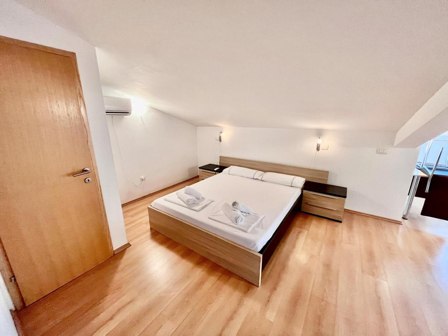 Fineda Grande Apartments Porec Exterior photo